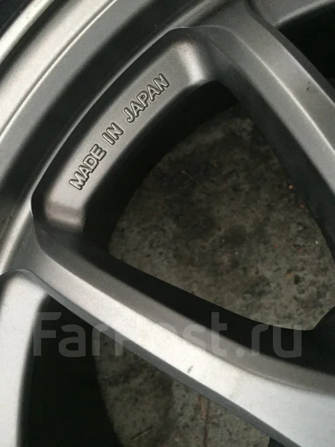 Work Emotion 11R. x17", 5x114.3, ET28 ����