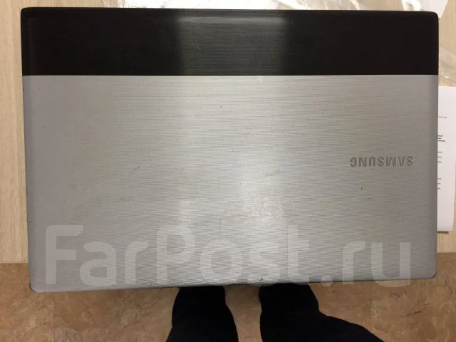 Samsung RV515. 15.6", 1,7����, ��� 12 ��, ���� 500���, WiFi: 1, Bluetooth: 1, ����������� �� 2��. ����