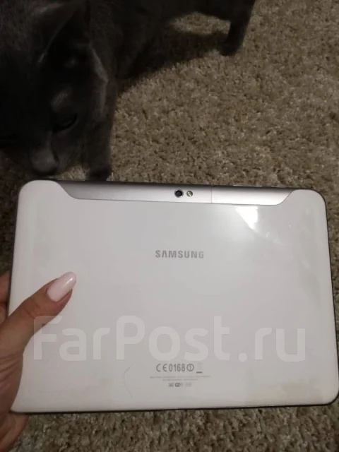 Samsung Galaxy Tab 8.9 ����
