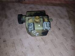 Бачок гидроусилителя руля. Mazda Atenza, GG3P, GG3S, GGEP, GGES, GY3W, GYEW Mazda Mazda6, GG, GY Mazda Mazda6 MPS, GG