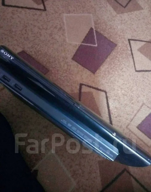 Sony PlayStation 3 Super Slim ����