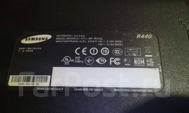 Samsung R440. 14", 2����, ��� 4 ��, ���� 250���, WiFi: 1, Bluetooth: 1, ����������� �� 3��. ����