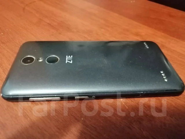 ZTE Blade X5. �/�, �����, 4G LTE, Dual-SIM ����
