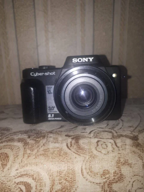 Sony Cyber-shot DSC-H10. 8 - 8.9 ��, ���: 10� ����