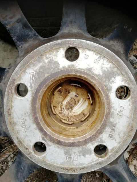 �����. 6.5x15", 5x110, ET40, �� 65���. ����