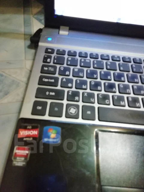 Acer Aspire V3-551G. 15.6", 2 300����, ��� 6 ��, ���� 64���, WiFi: 1, Bluetooth: 1, ����������� �� 3��. ����