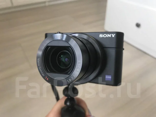 Sony Cyber-shot DSC-RX100 III ����