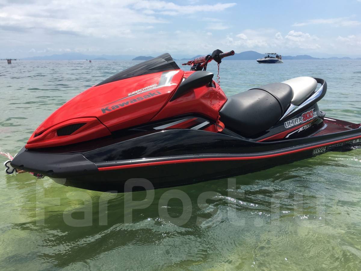 Водный мотоцикл Кавасаки 300