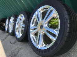 Wibram. 7.0x17", 4x114.3, 5x114.3, ET40, �� 73���. ����