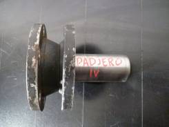 Карданный вал. Mitsubishi Pajero, V14V, V21W, V23C, V23W, V24C, V24V, V24W, V24WG, V25C, V25W, V26C, V26W, V26WG, V31V, V31W, V33V, V34V, V36V, V36W...