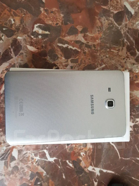 Samsung Galaxy Tab A ����