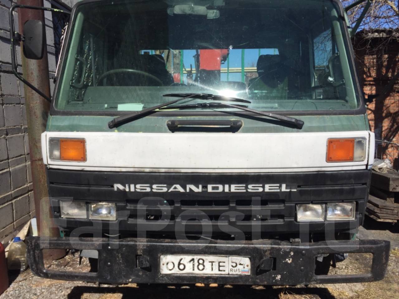 Nissan Diesel 1990