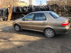 Fiat Albea ����