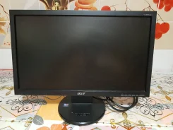 Acer. 18.5"