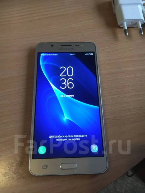 Samsung Galaxy J5. �/�, ������� ����