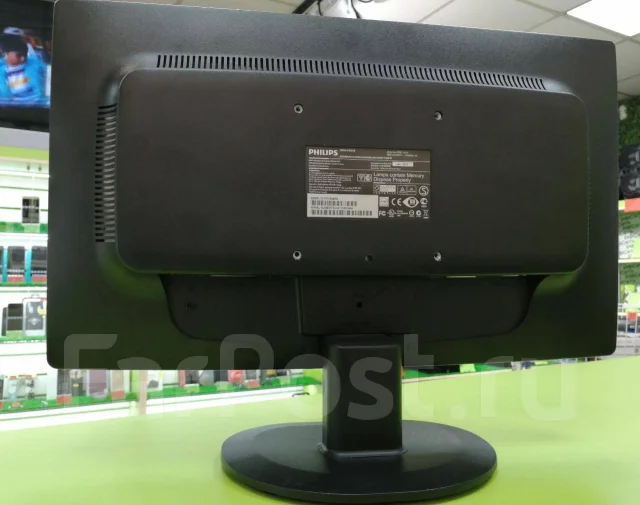 Philips. 18.5" ����