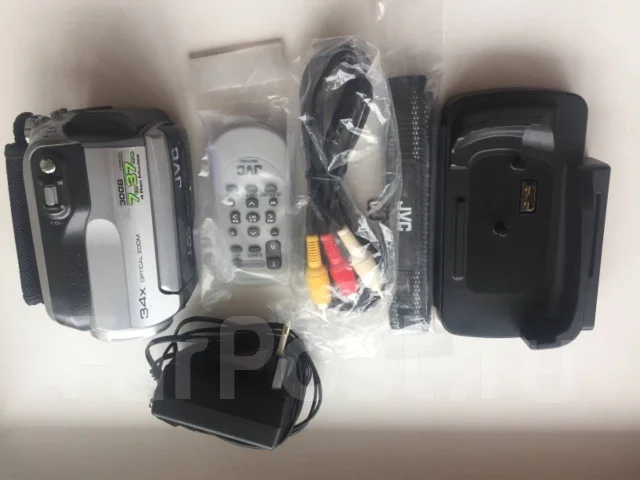 JVC Everio GZ-MG135 ����