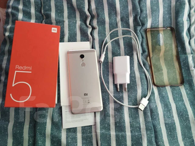 Xiaomi Redmi 5. �/�, �������, 3G, 4G LTE, Dual-SIM ����