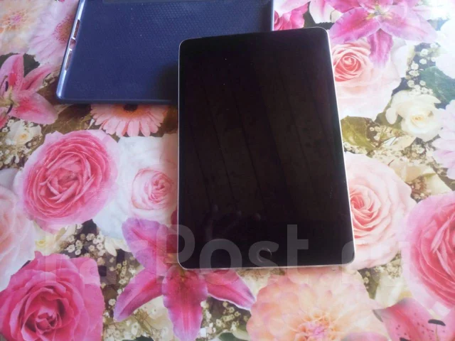 Apple iPad Mini 4 ����