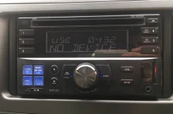 Alpine CDE-W233R ����