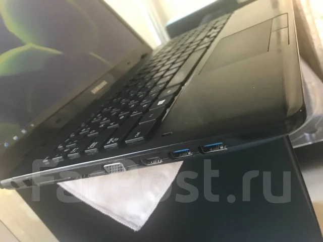 Samsung 350E5C. 15.6", 1,7����, ��� 4 ��, ���� 500���, WiFi: 1, ����������� �� 3��. ����