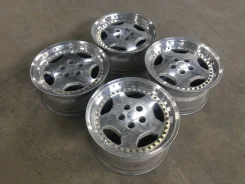 OZ Racing Exclusive. 9.0/8.0x17", 5x114.3, ET38/45 ����