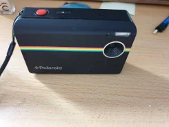Polaroid. 10 - 14.9 ��, ���: 3� ����