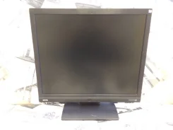 BenQ. 17", ���������� �� (LCD)