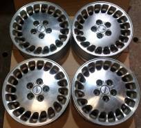 Nissan. 7.0x16", 5x114.30, ET40, ЦО 66,1 мм.
