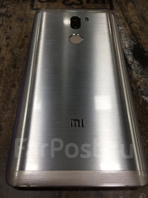 Xiaomi Mi5S Plus. �/�, �����, �������, 3G, 4G LTE, Dual-SIM, NFC ����