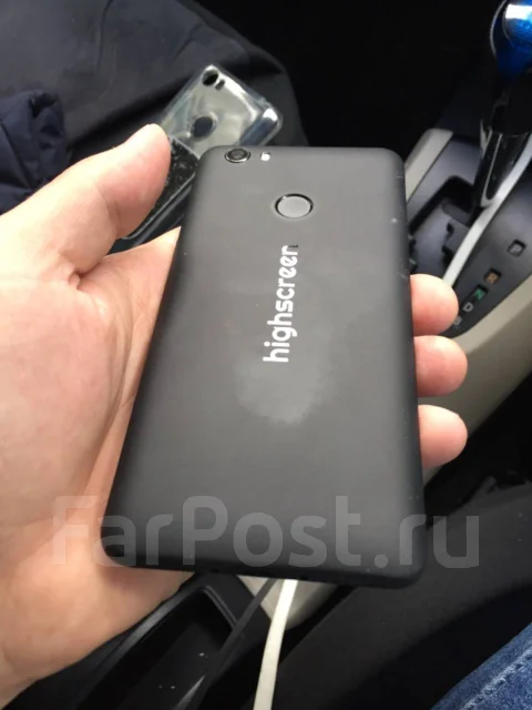 Highscreen Wallet. �/�, ������, 4G LTE, Dual-SIM, ����������, NFC ����