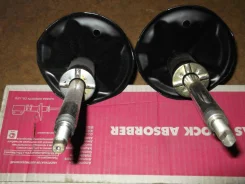 ����������� �������� KYB Lancer/COLT/Mirage CJ#A, CK#A, CM#A 333225 ����