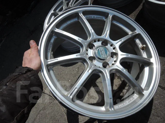 RAYS Gram Lights 57G. 7.0x17", 5x100, ET50 ����