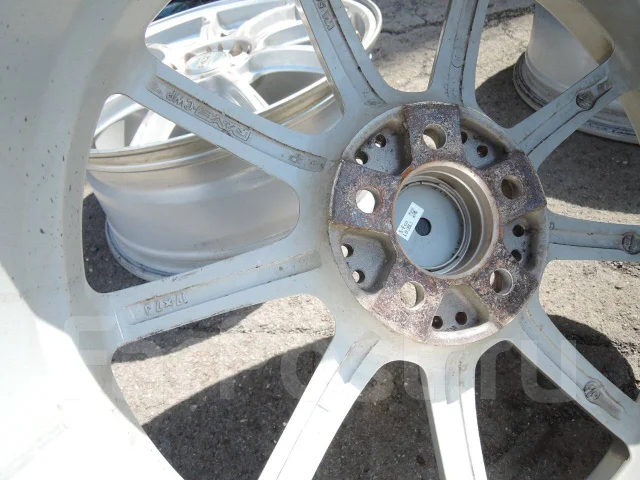 RAYS Gram Lights 57G. 7.0x17", 5x100, ET50 ����