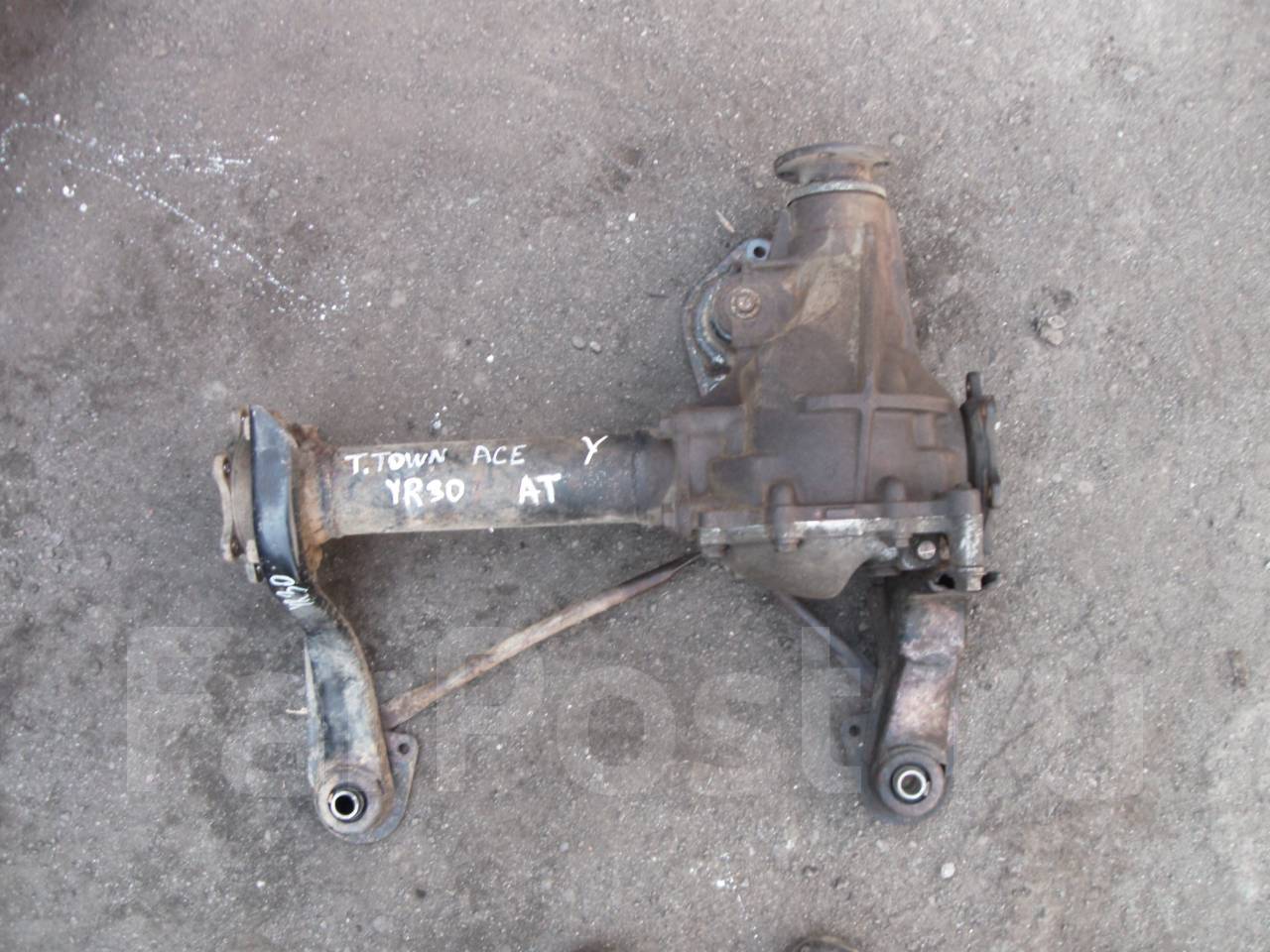 Задний мост таун айс ноах sr50. Передний редуктор тойота таун айс. Передний мост тойота ноах. Карданный вал toyota town ace noah sr50. Передний мост тойота ноах.
