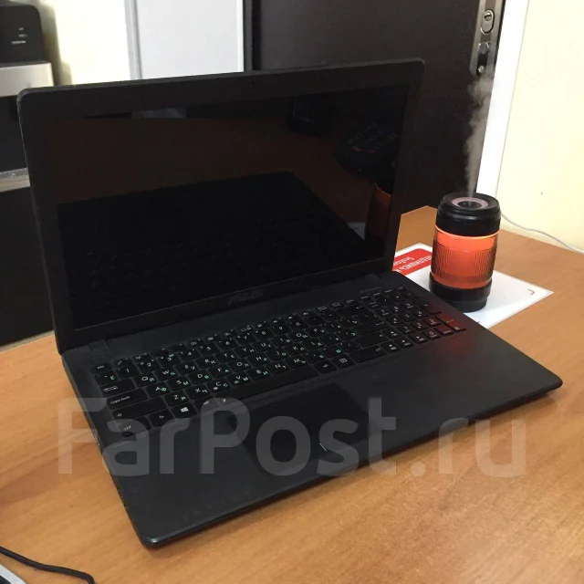 Asus X552EA. 15.6", 1,8����, ��� 4 ��, ���� 500���, WiFi: 1, Bluetooth: 1 ����