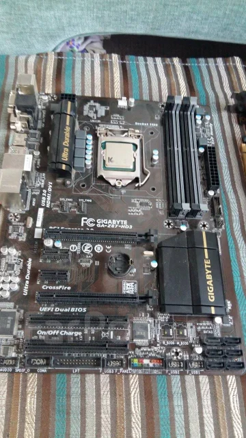 Intel Core i5-2500 ����