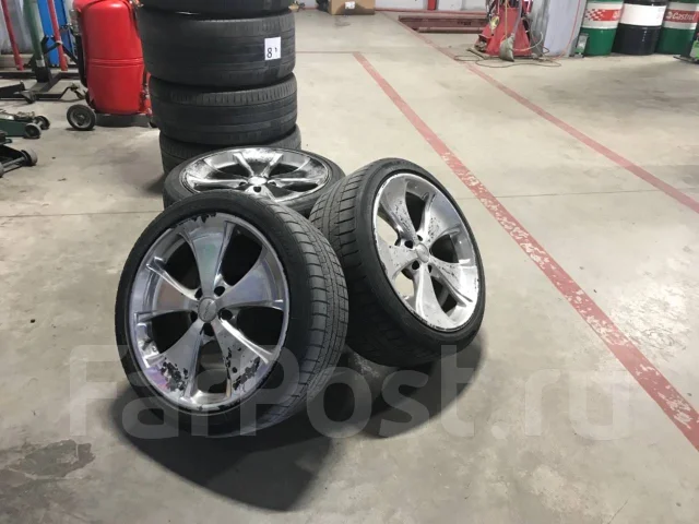 Blitz. 9.0/8.0x19", 5x114.3, ET38/45 ����