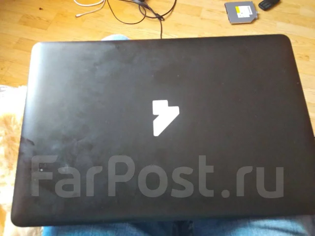 4Good Light AM500. 14.1", 1 333����, ���� 32���, WiFi: 1, Bluetooth: 1, ����������� �� 7��. ����