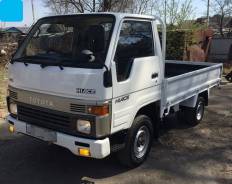 Toyota Hiace. Toyota HiAce 4WD, борт 1,5 тонны, 2 500 куб. см., 1 500 кг., 4x4