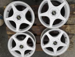 Butzi Alesia. 6.5x15", 5x100, 5x114.3, ET45 ����
