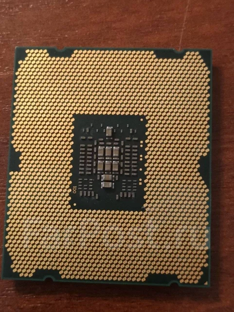 Intel Core i7-3820 ����