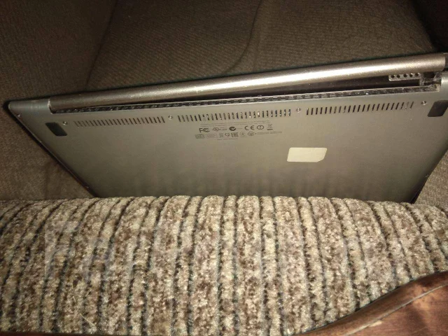 Asus ZenBook UX32A. 13.3", ��� 6 ��, WiFi: 1, Bluetooth: 1 ����