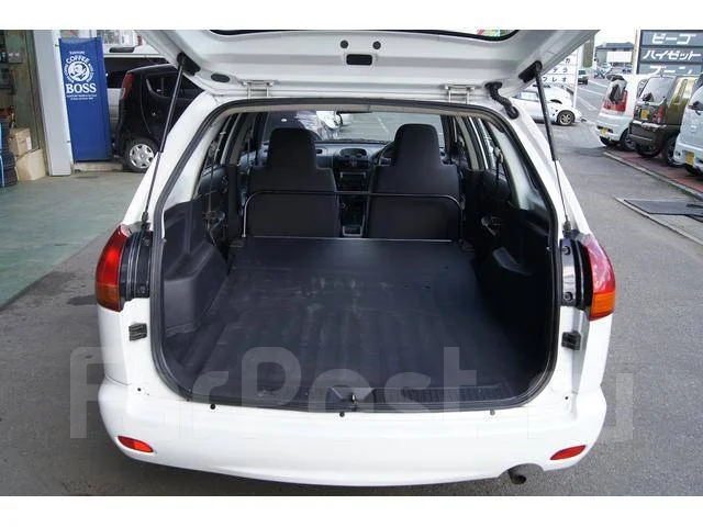 Mazda Familia. �������, 4wd, 1.8, ������, �/�, ��� ���. ��� ����� �� ������������ ����