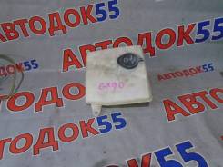 Бачок стеклоомывателя. Toyota Mark II, GX100, GX105, GX90, JZX100, JZX101, JZX105, JZX90, JZX91, JZX93, LX100, LX90, SX90, JZX90E, JZX91E, LX90Y Toyot...