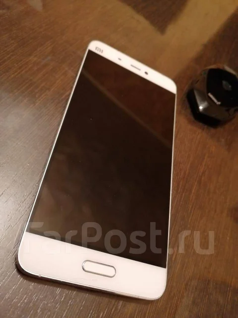 Xiaomi Mi5. �/�, �����, 3G, 4G LTE, Dual-SIM, NFC ����