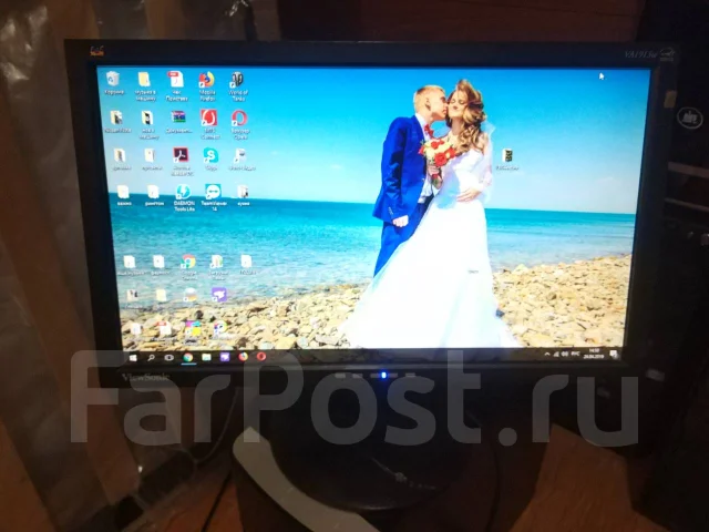 Acer. 19" ����