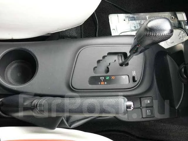 Toyota iQ. �������, ��������, 1.3, ������, �/�. ��� ����� �� ������� ����
