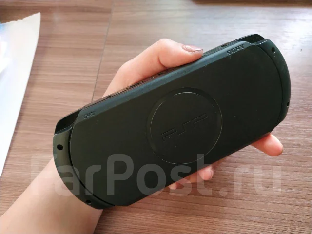 Sony PSP Street E1000 ����
