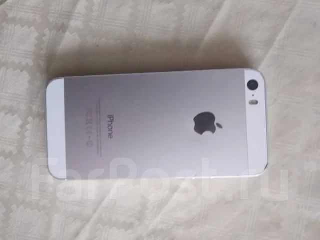 Apple iPhone 5c. �/�, �����, 4G LTE ����